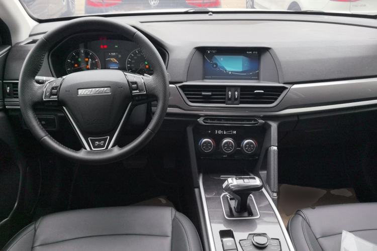 Used Haval H6 2018 Red-Label Sport Edition 1.5T Automatic Two-Wheel Drive Elite Model Center Console