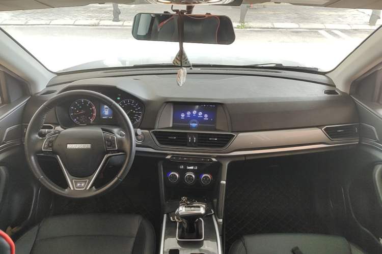 Used Haval H6 2018 Blue Label Sport Edition 1.5T Automatic Two-Wheel Drive Elite Model Center Console