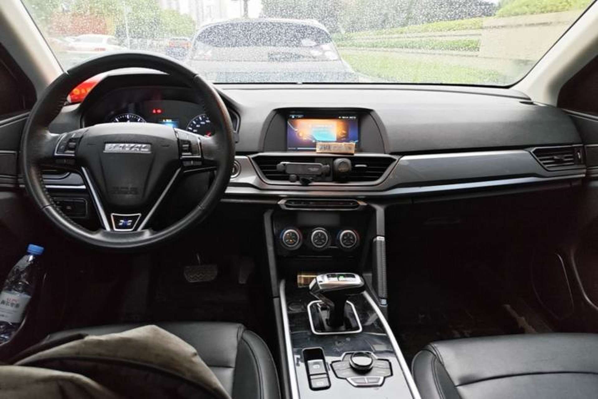 Used Haval H6 2018 Blue Label Sport Edition 1.5T Automatic Two-Wheel Drive Elite Model Center Console