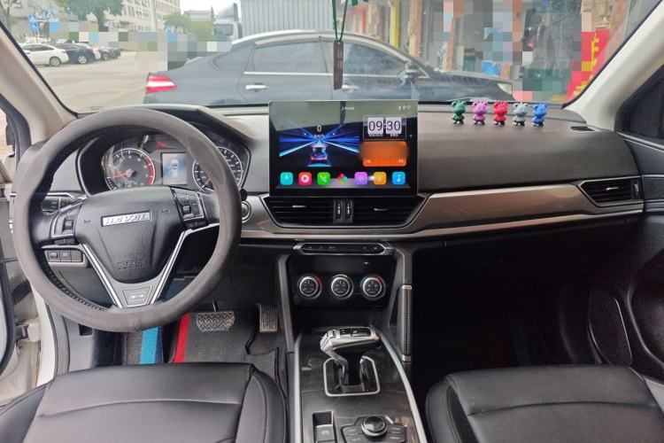 Used Haval H6 2018 Blue Label Sport Edition 1.5T Automatic Two-Wheel Drive Prestige Model Center Console