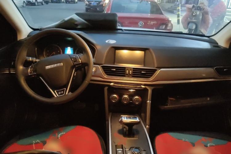 Used Haval H6 2018 Red-Label Sport Edition 1.5T Automatic Two-Wheel Drive Elite Model Center Console