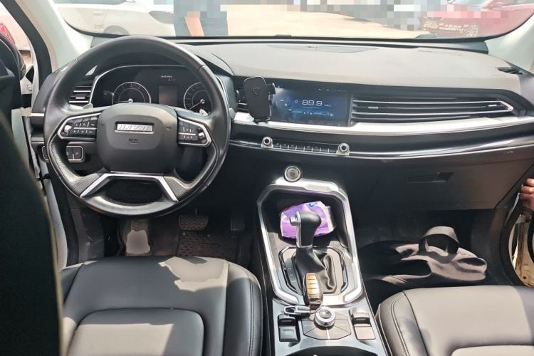 Used Haval H6 2018 Blue-Label 1.5T Automatic Luxury Model Center Console