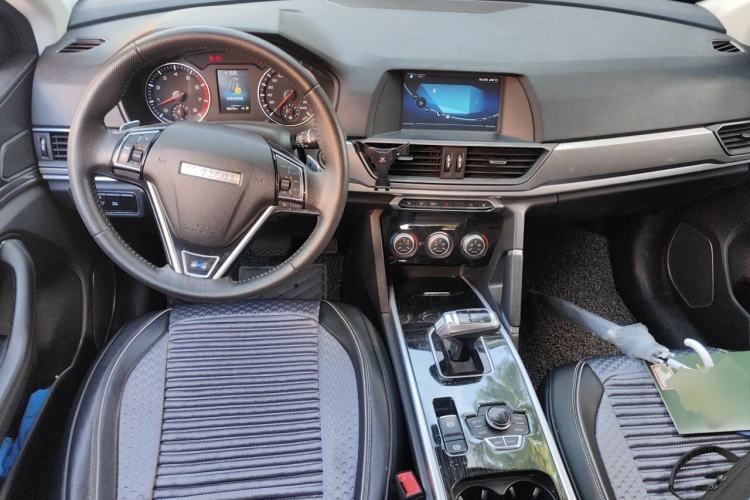 Used Haval H6 2018 Blue Label Sport Edition 1.5T Automatic Two-Wheel Drive Elite Model Center Console