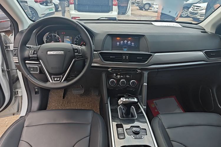 Used Haval H6 2018 Blue Label Sport Edition 1.5T Automatic Two-Wheel Drive Elite Model Center Console
