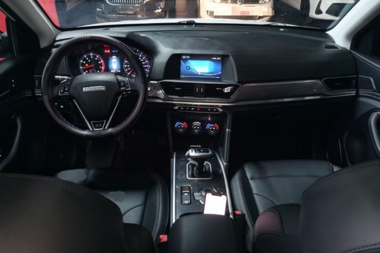 Used Haval H6 2018 Red-Label Sport Edition 1.5T Automatic Two-Wheel Drive Elite Model Center Console