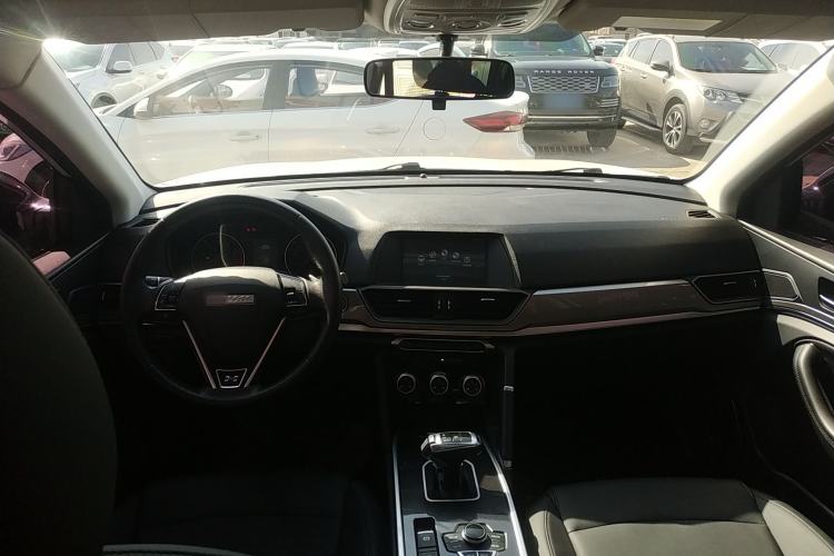 Used Haval H6 2018 Blue Label Sport Edition 1.5T Automatic Two-Wheel Drive Elite Model Center Console