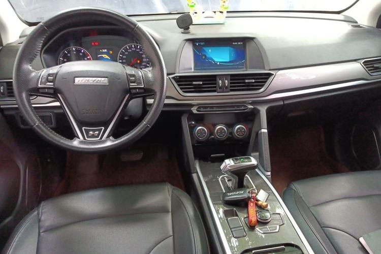 Used Haval H6 2018 Sport Edition 1.5T Automatic Two-Wheel Drive Prestige Model China V Standard Center Console
