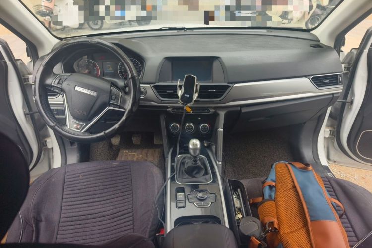 Used Haval H6 2018 Red-Label Sport Version 1.5T Manual Two-Wheel Drive Elite Model Center Console
