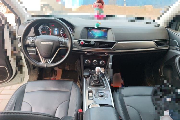 Used Haval H6 2018 Sport Edition 1.5T Manual Two-Wheel Drive Elite Model China V Standard Center Console