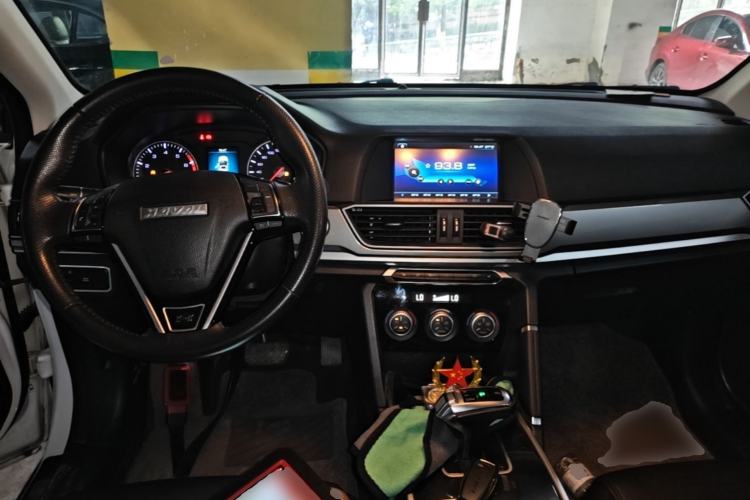Used Haval H6 2018 Red-Label Sport Edition 1.5T Automatic Two-Wheel Drive Elite Model Center Console