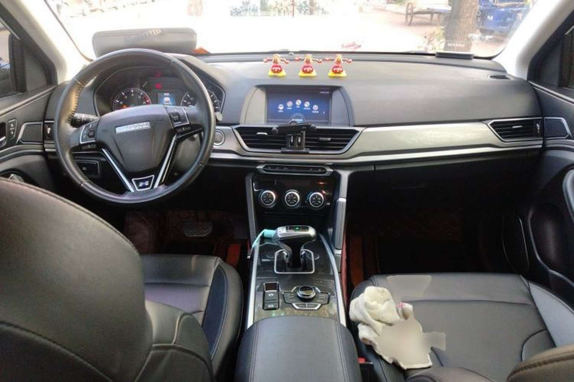 Used Haval H6 2018 Blue Label Sport Edition 1.5T Automatic Two-Wheel Drive Elite Model Center Console