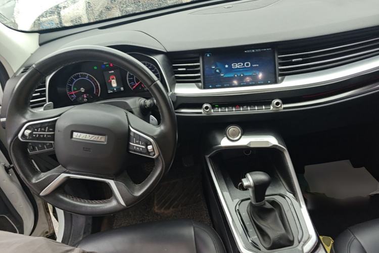 Used Haval H6 2018 Red-Label 1.5T Automatic Luxury Model Center Console