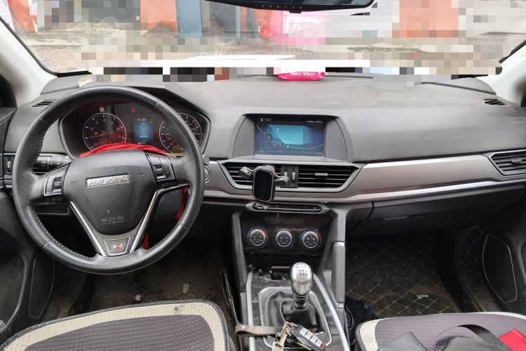 Used Haval H6 2018 Red-Label Sport Version 1.5T Manual Two-Wheel Drive Elite Model Center Console