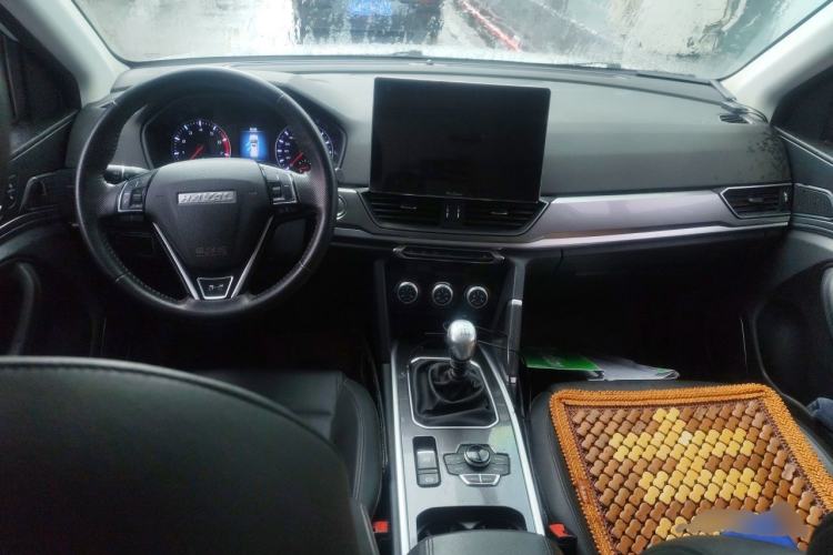 Used Haval H6 2018 Red-Label Sport Version 1.5T Manual Two-Wheel Drive Elite Model Center Console