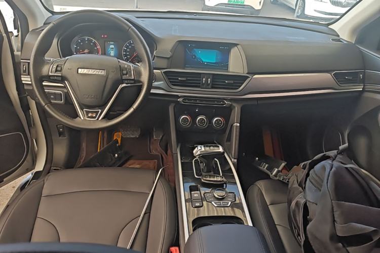 Used Haval H6 2018 Red-Label Sport Edition 1.5T Automatic Two-Wheel Drive Elite Model Center Console