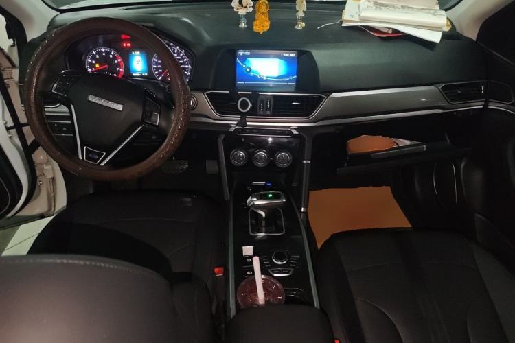 Used Haval H6 2018 Blue Label Sport Edition 1.5T Automatic Two-Wheel Drive Elite Model Center Console