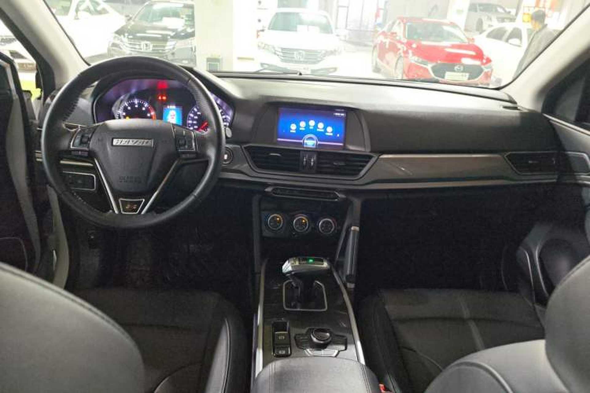 Used Haval H6 2018 Sport Edition 1.5T Automatic Two-Wheel Drive Elite Model China V Standard Center Console