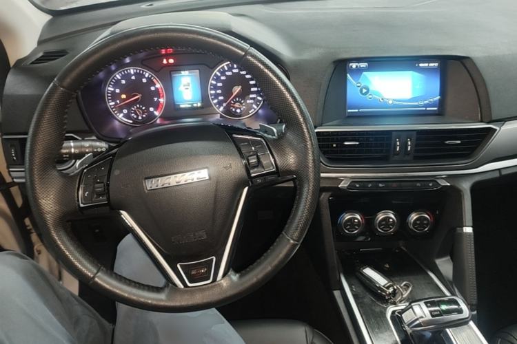 Used Haval H6 2018 Red-Label Sport Edition 1.5T Automatic Two-Wheel Drive Elite Model Center Console