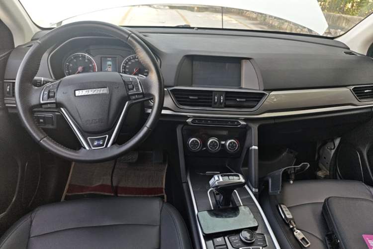 Used Haval H6 2018 Blue Label Sport Edition 1.5T Automatic Two-Wheel Drive Elite Model Center Console