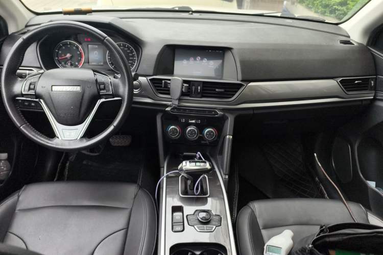 Used Haval H6 2018 Blue Label Sport Edition 1.5T Automatic Two-Wheel Drive Elite Model Center Console