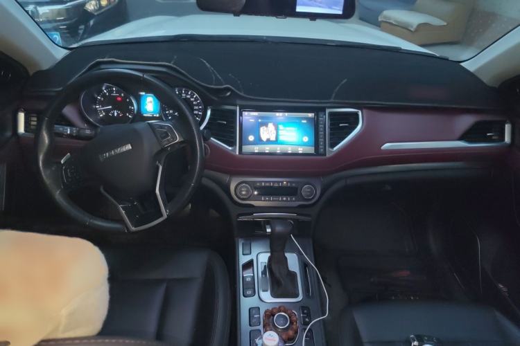 Used Haval H6 2018 Red-Label 1.5T Automatic Luxury Model Center Console