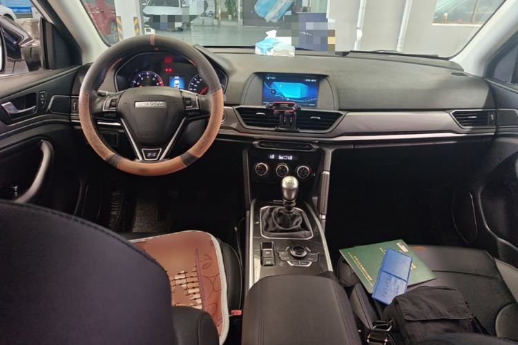 Used Haval H6 2018 Blue Label Sport Edition 1.5T Manual Two-Wheel Drive Elite Model Center Console