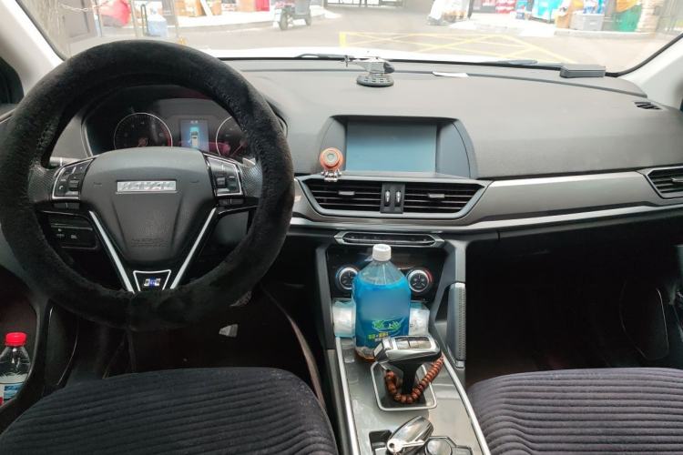 Used Haval H6 2018 Blue Label Sport Edition 1.5T Automatic Two-Wheel Drive Elite Model Center Console