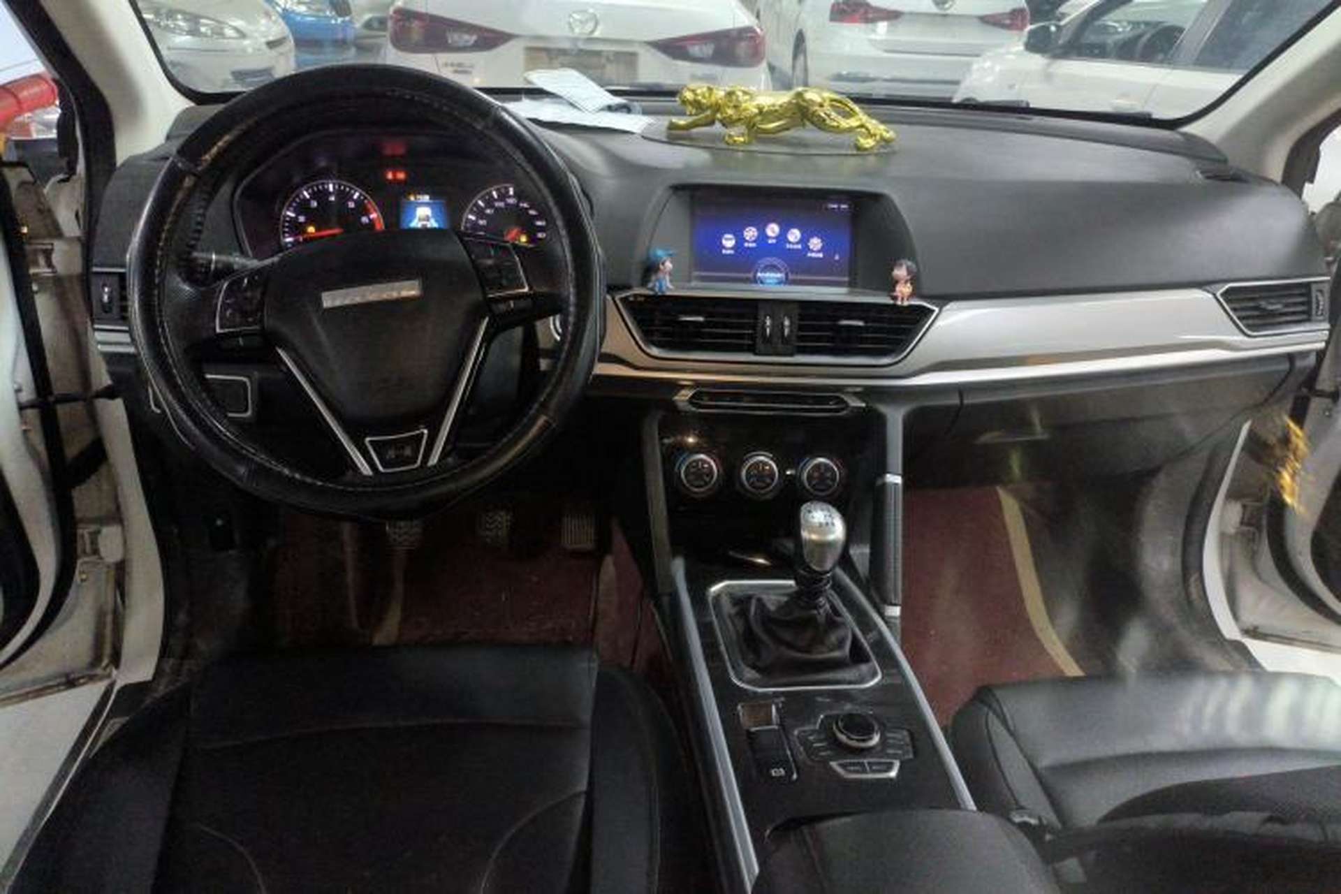Used Haval H6 2018 Sport Edition 1.5T Manual Two-Wheel Drive Elite Model China V Standard Center Console
