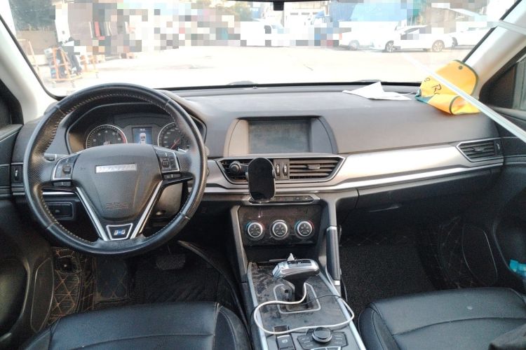 Used Haval H6 2018 Blue Label Sport Edition 1.5T Automatic Two-Wheel Drive Elite Model Center Console