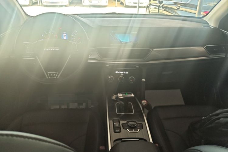Used Haval H6 2018 Blue Label Sport Edition 1.5T Automatic Two-Wheel Drive Elite Model Center Console