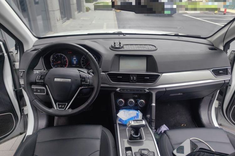 Used Haval H6 2018 Sport Edition 1.5T Automatic Two-Wheel Drive Elite Model China V Standard Center Console