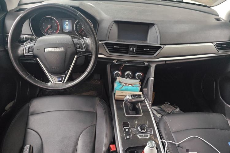 Used Haval H6 2018 Blue Label Sport Edition 1.5T Automatic Two-Wheel Drive Prestige Model Center Console