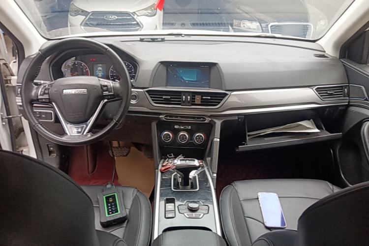 Used Haval H6 2018 Blue Label Sport Edition 1.5T Automatic Two-Wheel Drive Elite Model Center Console