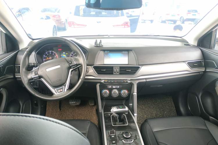 Used Haval H6 2018 Red-Label Sport Edition 1.5T Automatic Two-Wheel Drive Elite Model Center Console