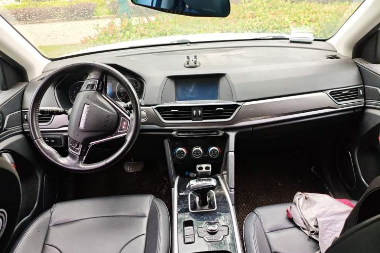 Used Haval H6 2018 Red-Label Sport Edition 1.5T Automatic Two-Wheel Drive Elite Model Center Console