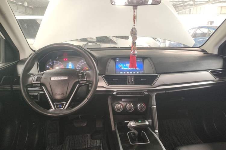 Used Haval H6 2018 Blue Label Sport Edition 1.5T Automatic Two-Wheel Drive Elite Model Center Console