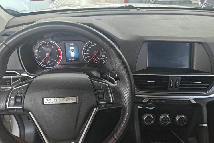 Used Haval H6 2018 Sport Edition 1.5T Automatic Two-Wheel Drive Elite Model China V Standard Center Console