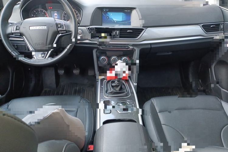 Used Haval H6 2018 Sport Edition 1.5T Manual Two-Wheel Drive Elite Model China V Standard Center Console