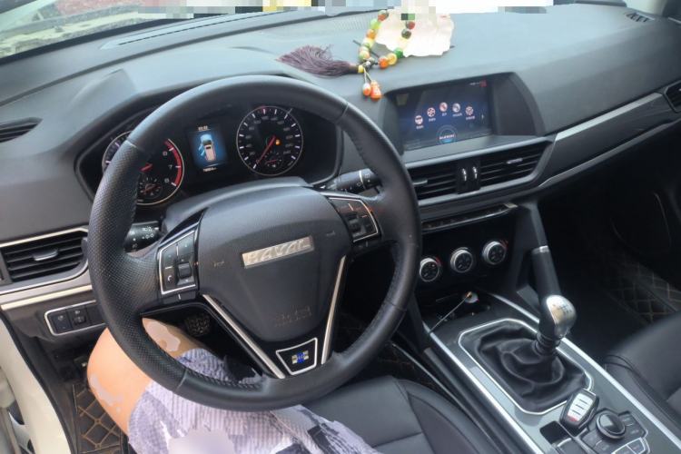 Used Haval H6 2018 Blue Label Sport Edition 1.5T Manual Two-Wheel Drive Elite Model Center Console
