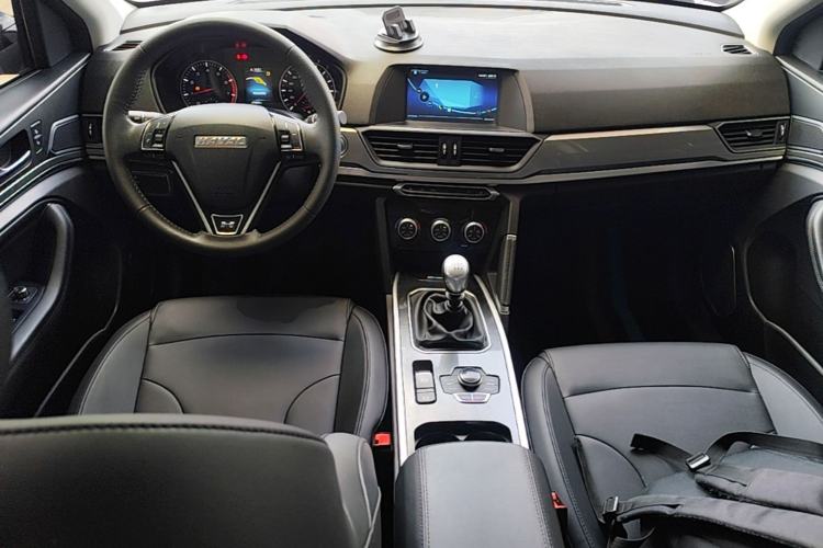 Used Haval H6 2018 Blue Label Sport Edition 1.5T Manual Two-Wheel Drive Elite Model Center Console