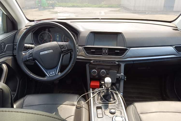 Used Haval H6 2018 Blue Label Sport Edition 1.5T Manual Two-Wheel Drive Elite Model Center Console