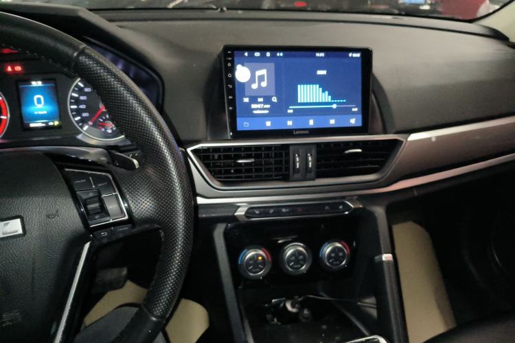 Used Haval H6 2018 Sport Edition 1.5T Automatic Two-Wheel Drive Elite Model China V Standard Center Console