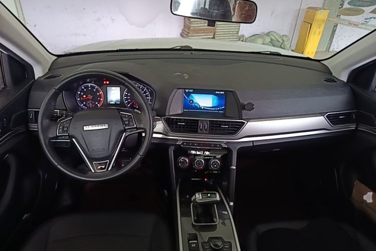 Used Haval H6 2018 Red-Label Sport Edition 1.5T Automatic Two-Wheel Drive Elite Model Center Console