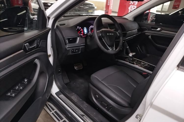 Used Haval H6 2018 Sport Edition 1.5T Automatic Two-Wheel Drive Elite Model China V Standard Driver Seat
