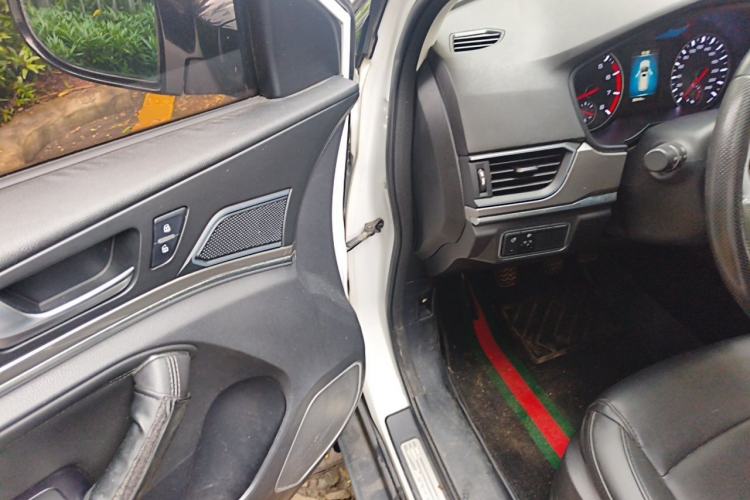 Used Haval H6 2018 Red-Label Sport Version 1.5T Manual Two-Wheel Drive Elite Model Driver Seat