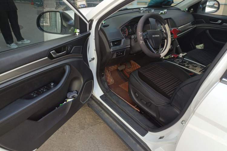 Used Haval H6 2018 Blue Label Sport Edition 1.5T Automatic Two-Wheel Drive Elite Model Driver Seat