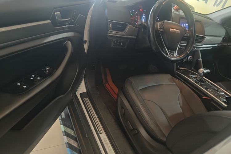 Used Haval H6 2018 Sport Edition 1.5T Automatic Two-Wheel Drive Elite Model China V Standard Driver Seat