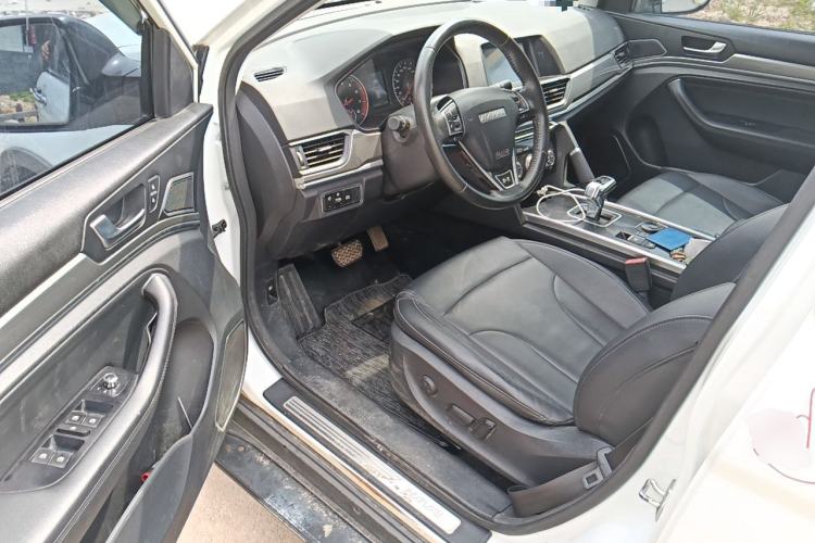 Used Haval H6 2018 Sport Edition 1.5T Automatic Two-Wheel Drive Elite Model China V Standard Driver Seat