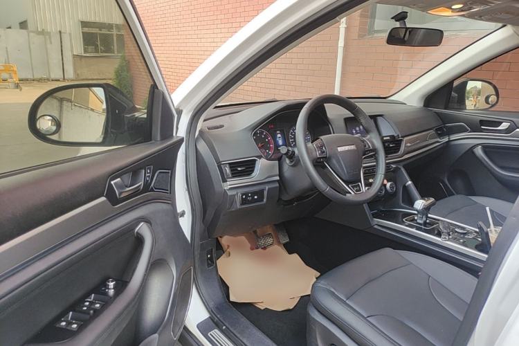 Used Haval H6 2018 Sport Edition 1.5T Automatic Two-Wheel Drive Elite Model China V Standard Driver Seat