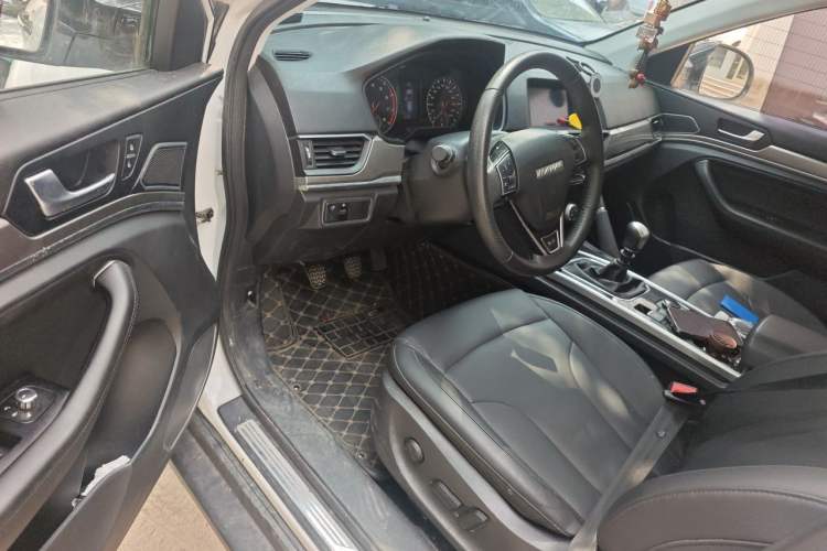 Used Haval H6 2018 Red-Label Sport Version 1.5T Manual Two-Wheel Drive Elite Model Driver Seat